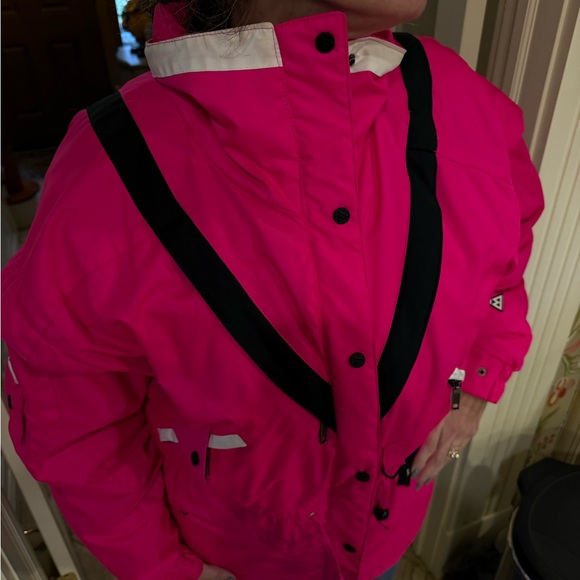 Vibrant Pink Ski & Snow Jacket with Black Trim & adjustable waistband - Picture 3 of 13